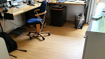 Bambusparkett im Büro 