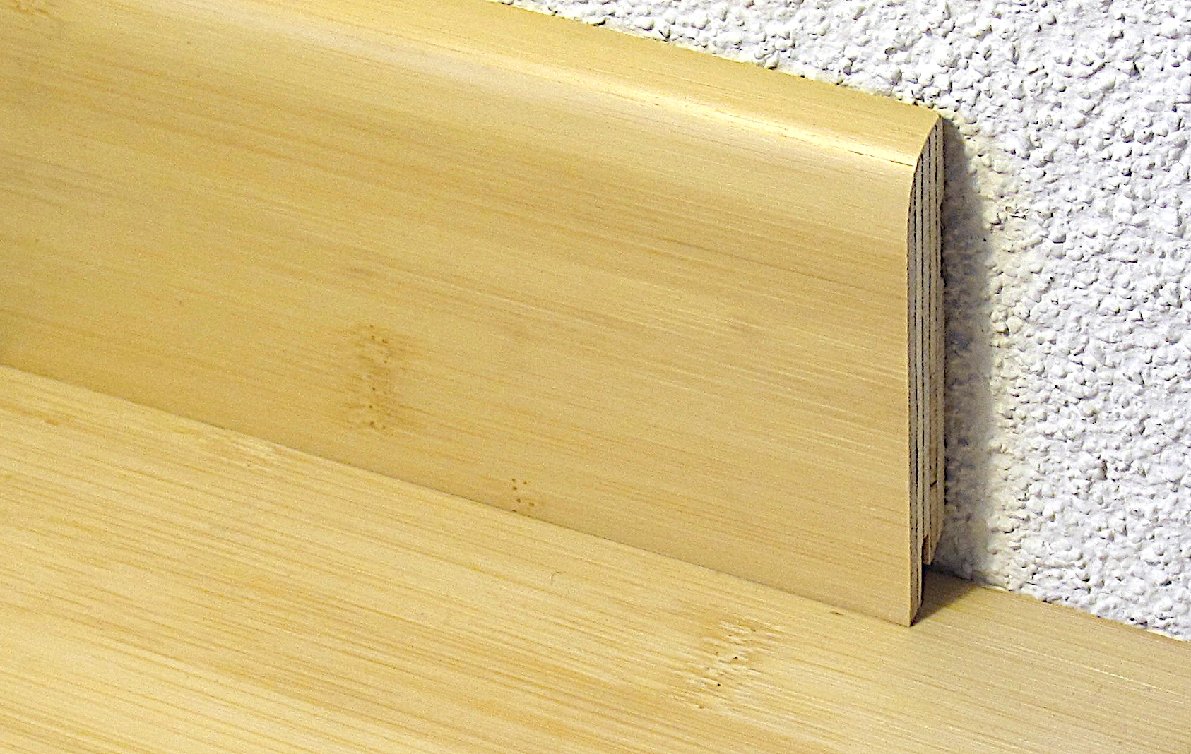 Horizontal Bambus und Vertikal Bambus Wandleisten